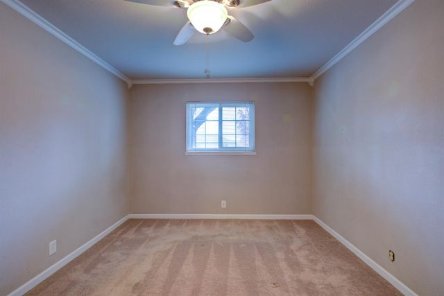 2126 Monticello Ave, Modesto, CA 95350