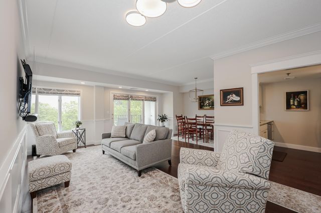 10 Mountain Laurels Dr Apt 408, Nashua, NH 03062