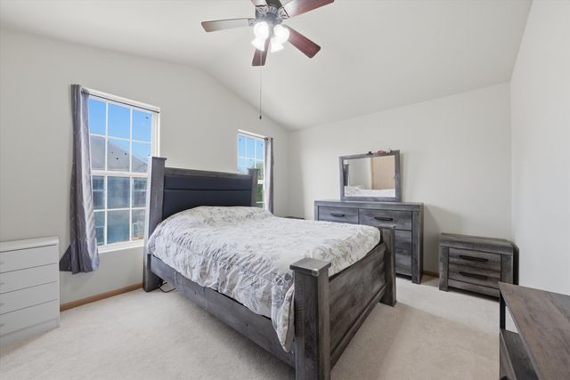 752 Four Seasons Boulevard 752, Aurora, IL 60504