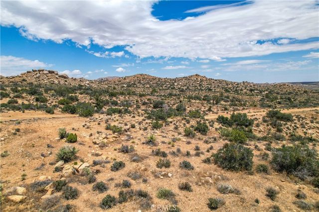 51098 Geronimo Trail, Pioneertown, CA 92286