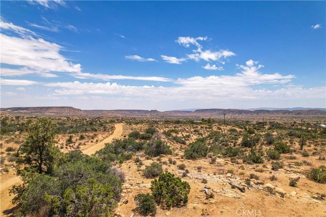 51098 Geronimo Trail, Pioneertown, CA 92286