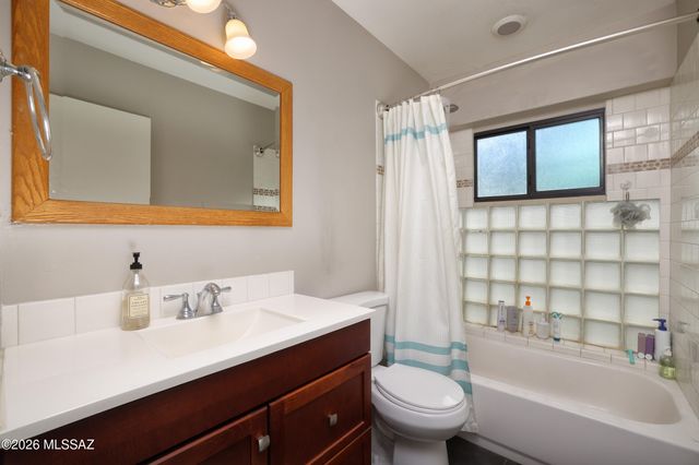 1909 E 8th Street, Tucson, AZ 85719