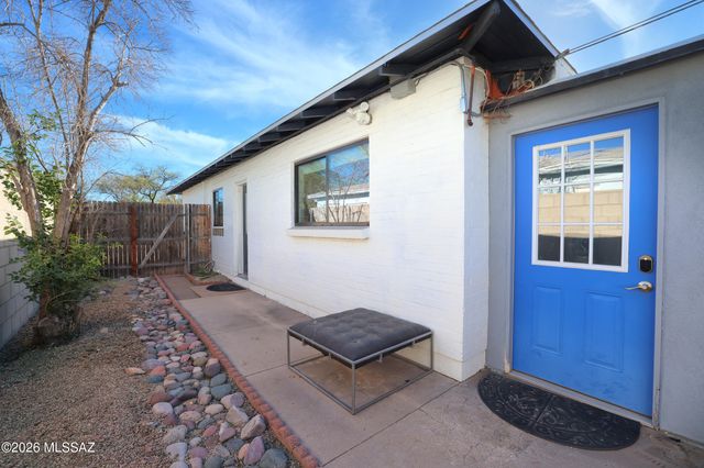 1909 E 8th Street, Tucson, AZ 85719