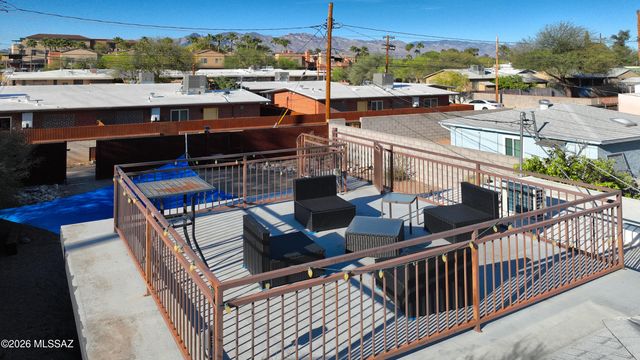 1909 E 8th Street, Tucson, AZ 85719