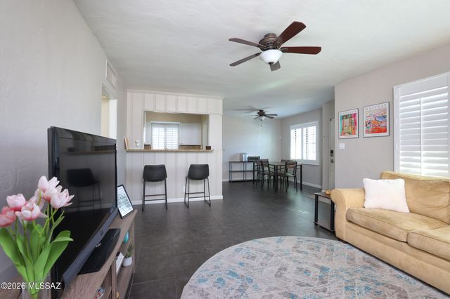 1909 E 8th Street, Tucson, AZ 85719