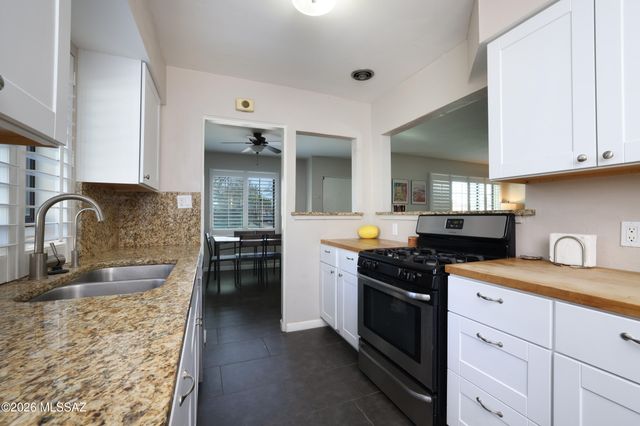 1909 E 8th Street, Tucson, AZ 85719