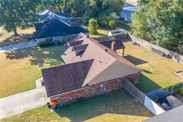 917 Fairview Lane, Greenwood, AR 72936