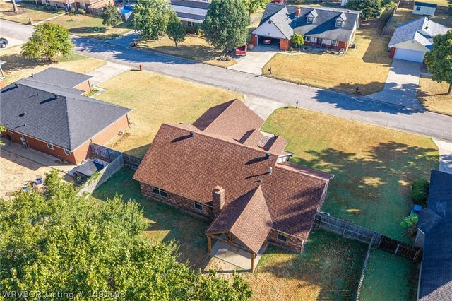 917 Fairview Lane, Greenwood, AR 72936