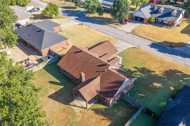 917 Fairview Lane, Greenwood, AR 72936