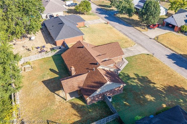 917 Fairview Lane, Greenwood, AR 72936