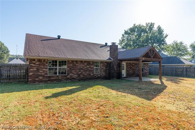 917 Fairview Lane, Greenwood, AR 72936