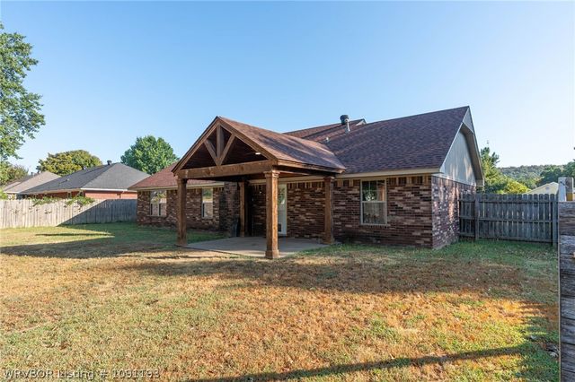 917 Fairview Lane, Greenwood, AR 72936