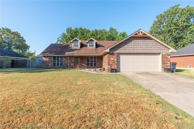 917 Fairview Lane, Greenwood, AR 72936