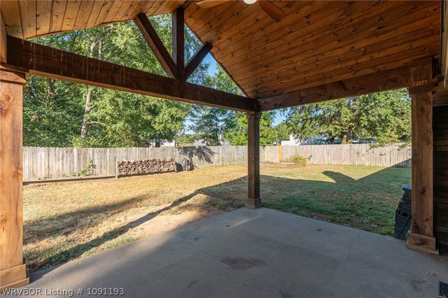 917 Fairview Lane, Greenwood, AR 72936