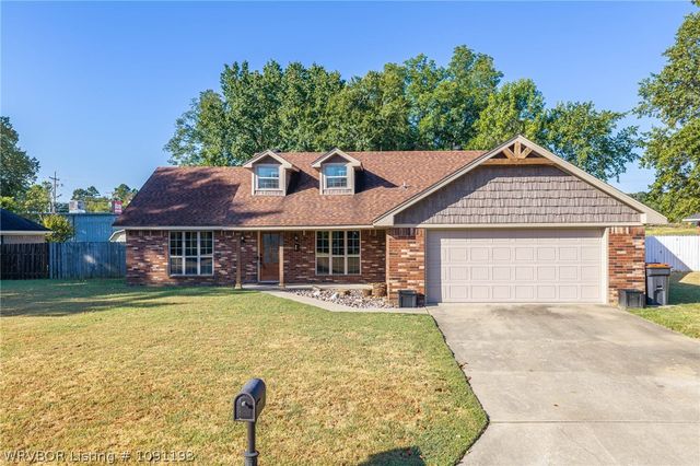 917 Fairview Lane, Greenwood, AR 72936