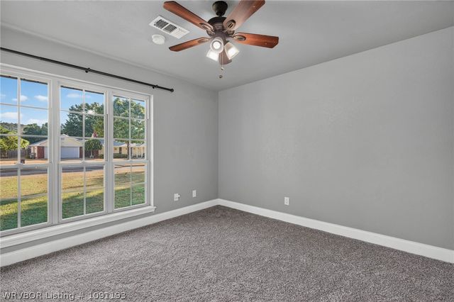 917 Fairview Lane, Greenwood, AR 72936