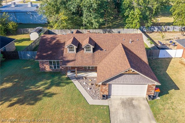 917 Fairview Lane, Greenwood, AR 72936