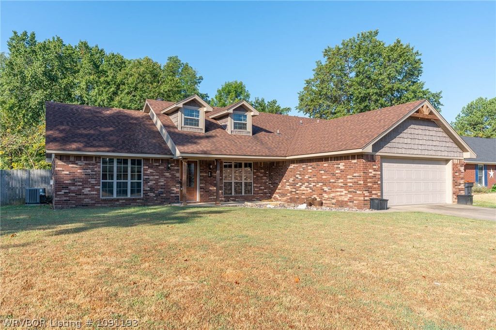 917 Fairview Lane, Greenwood, AR 72936