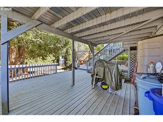 2330 Se PALOMA Dr, Gresham, OR 97080
