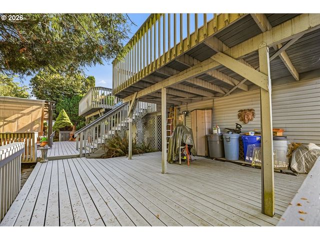 2330 Se PALOMA Dr, Gresham, OR 97080