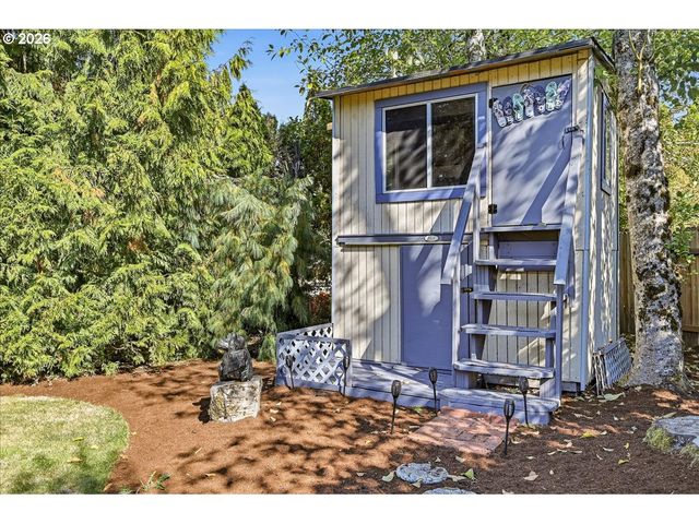 2330 Se PALOMA Dr, Gresham, OR 97080