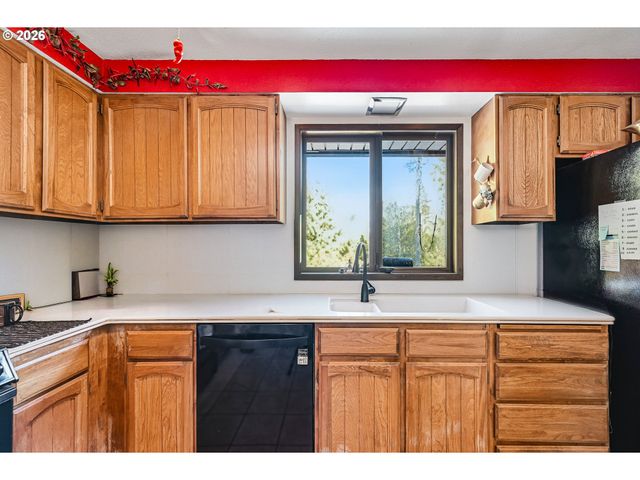 2330 Se PALOMA Dr, Gresham, OR 97080