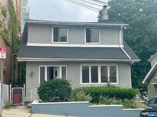 358 Lafayette Avenue 1, Cliffside Park, NJ 07010