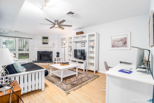 12 Hulls Highway 12, Fairfield, CT 06890