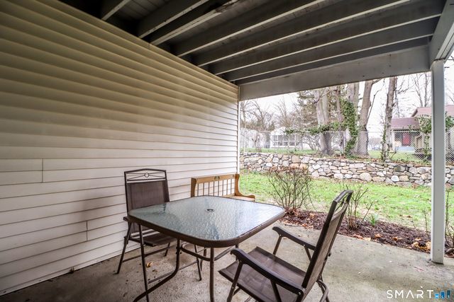 12 Hulls Highway 12, Fairfield, CT 06890