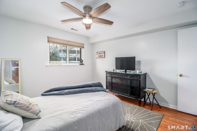 12 Hulls Highway 12, Fairfield, CT 06890