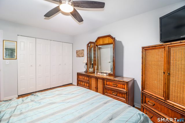 12 Hulls Highway 12, Fairfield, CT 06890