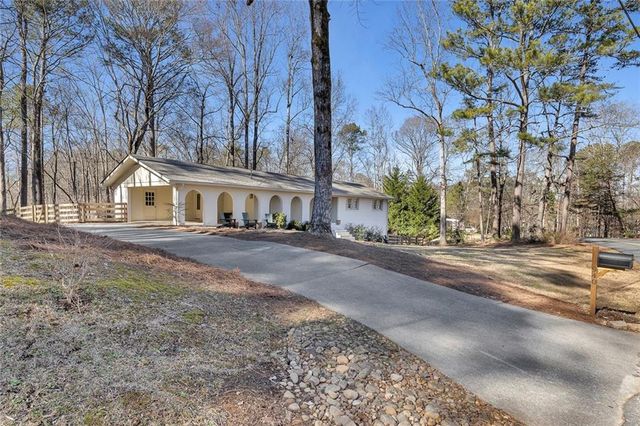 940 Oakdale Road, Canton, GA 30114