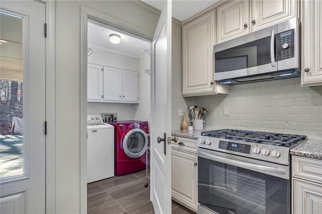 940 Oakdale Road, Canton, GA 30114