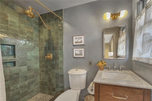 940 Oakdale Road, Canton, GA 30114