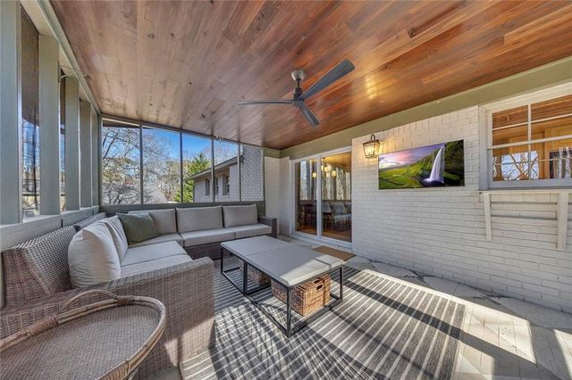 940 Oakdale Road, Canton, GA 30114