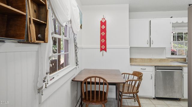 325 W Gilbreath Street, Graham, NC 27253