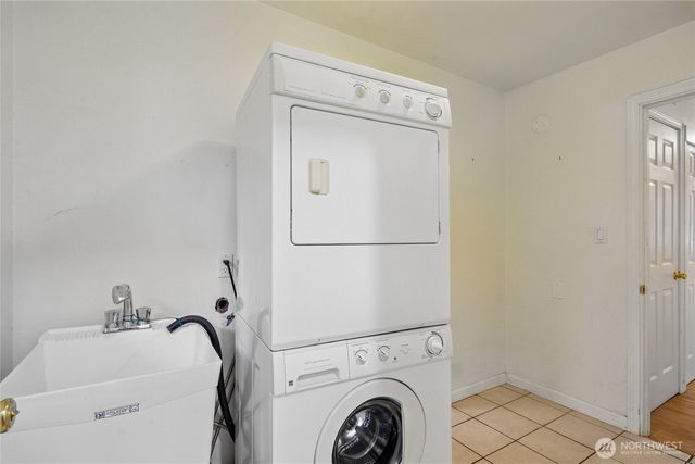 4223 Robin Road W, University Place, WA 98466