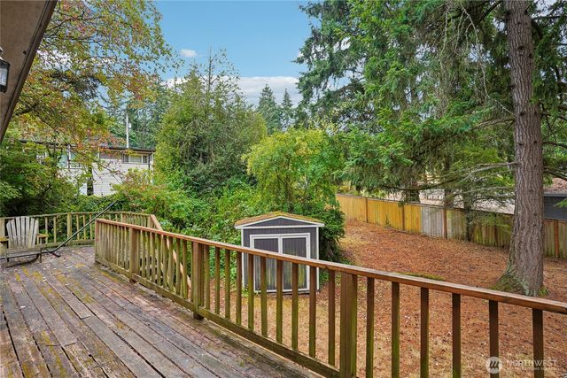 4223 Robin Road W, University Place, WA 98466