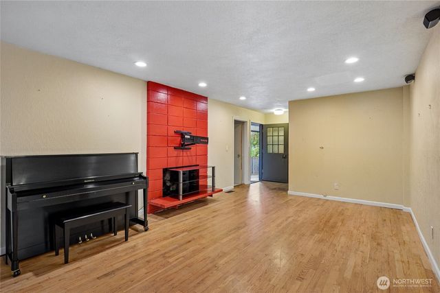 4223 Robin Road W, University Place, WA 98466