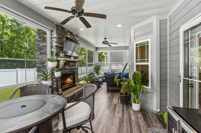 6026 Enclave Dr, Murfreesboro, TN 37128