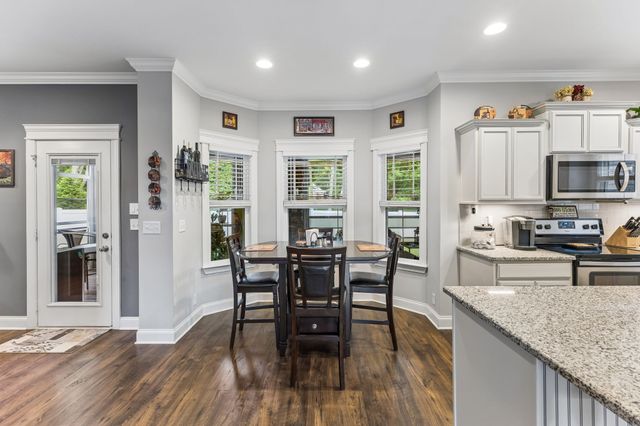 6026 Enclave Dr, Murfreesboro, TN 37128