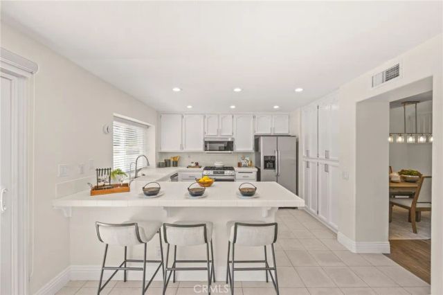 59 Fuente, Rancho Santa Margarita, CA 92688
