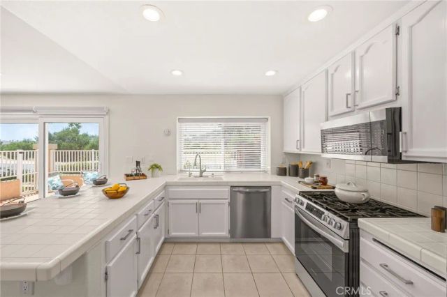 59 Fuente, Rancho Santa Margarita, CA 92688