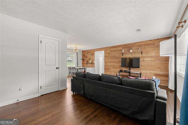 2268 Shamrock Drive, Decatur, GA 30032