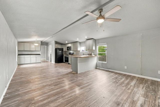 980 S Dawnview Dr, Pueblo West, CO 81007