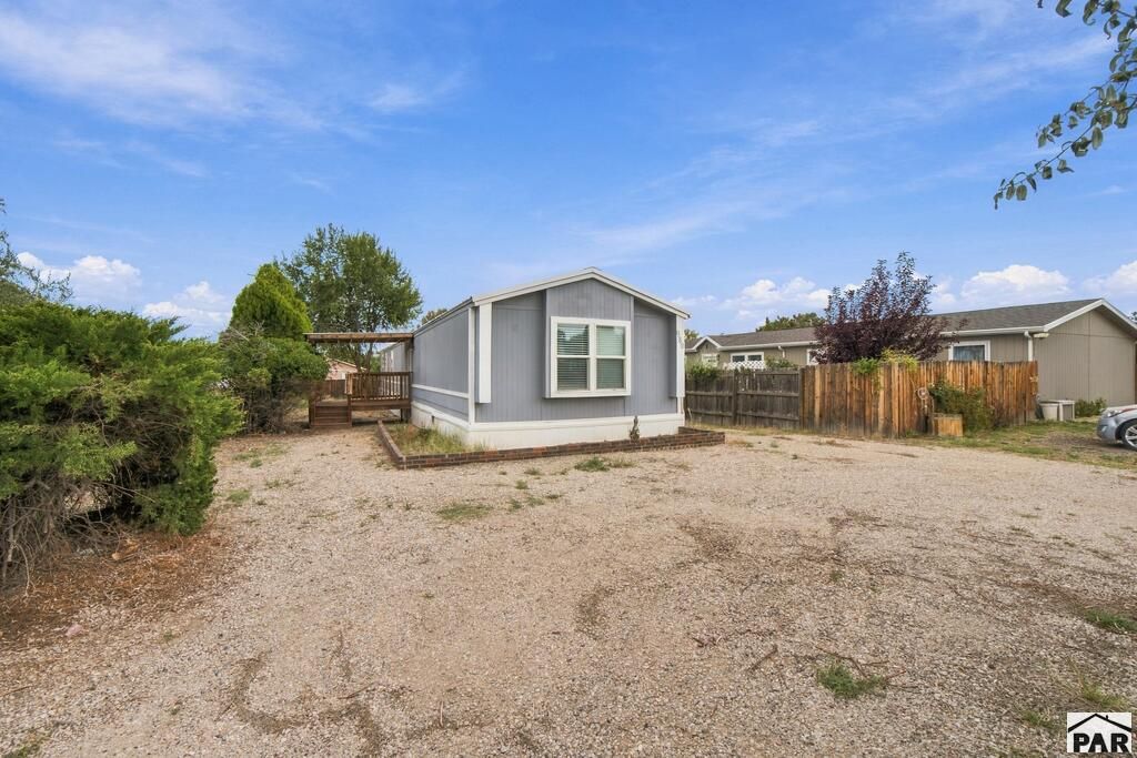 980 S Dawnview Dr, Pueblo West, CO 81007