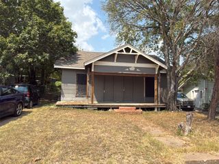 1415 Edgemont Avenue, Dallas, TX 75216