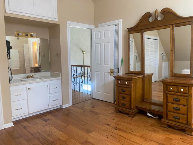 3188 Niblett Bluff Rd, Vinton, LA 70668