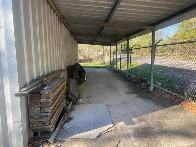 3188 Niblett Bluff Rd, Vinton, LA 70668