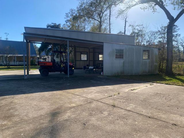 3188 Niblett Bluff Rd, Vinton, LA 70668